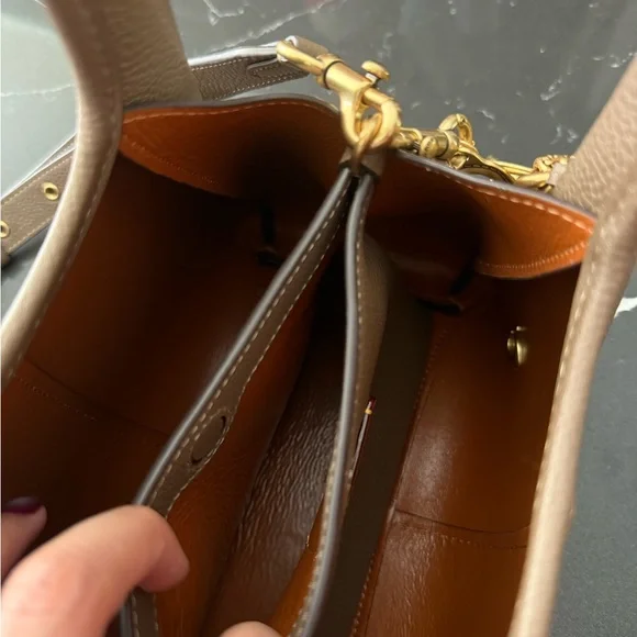 COACH LANA BAG 23 BRASS DARK STONE - Picture 7 of 9